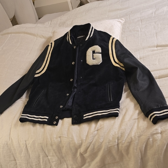 Classic Black and White Varsity Jacket with Letter Patch - Picture 1 of 12